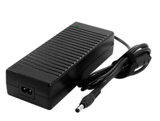 [D125PC] Fuente switching 12V 5AH plástica con cable